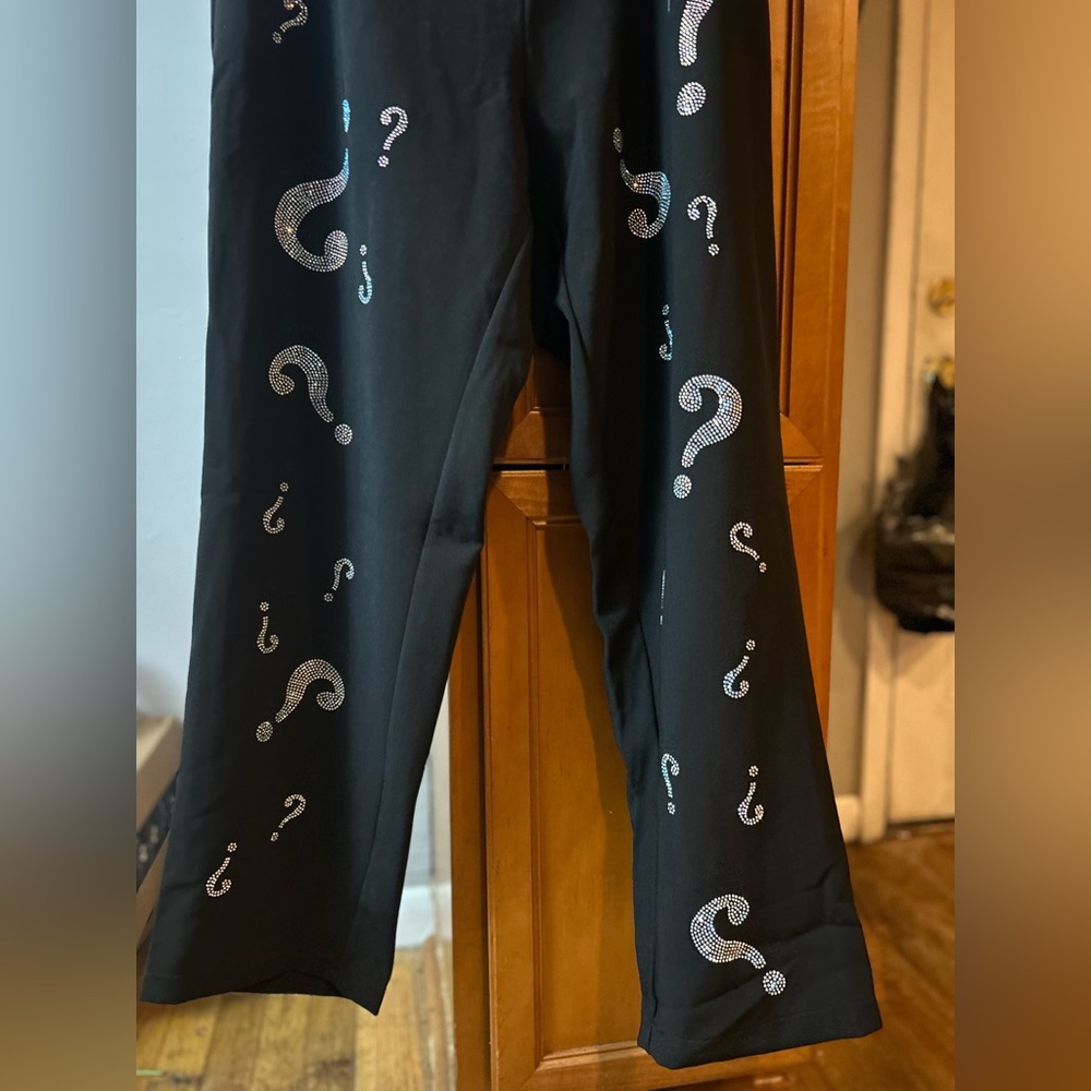 Black Question mark pants